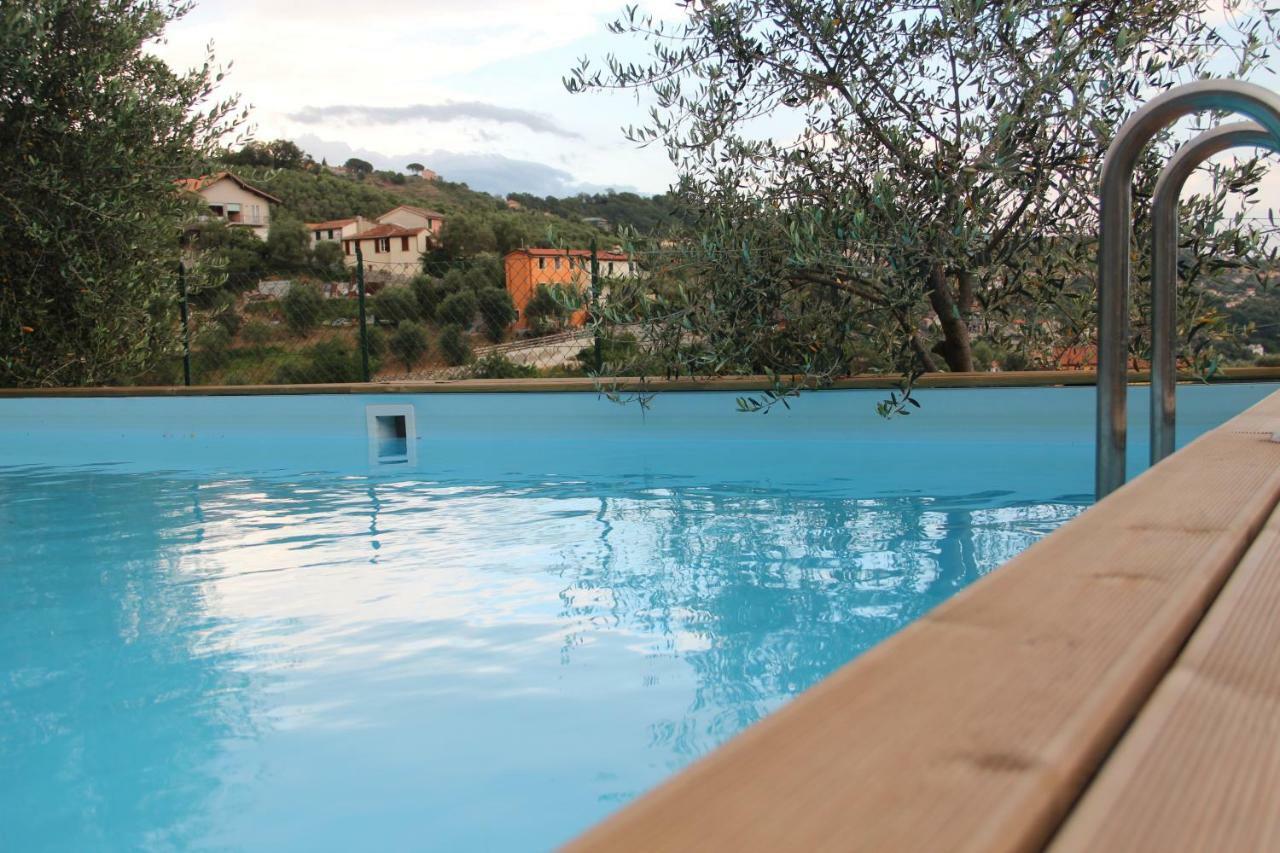 Agriturismo Olivarancio Leivi Luaran gambar